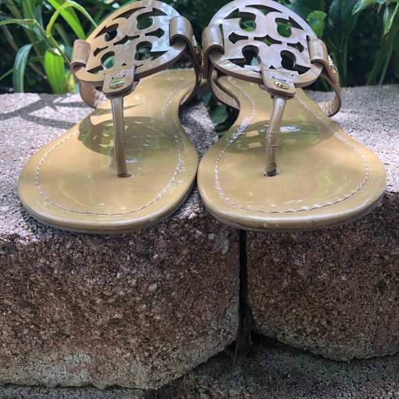 Tory Burch Authentic Nude Patent Leather Slide Sandals Size 7 1/2 - Picture 7 of 9